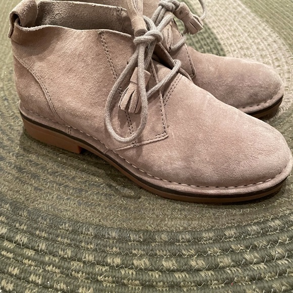 Not new with tags but hardly worn - Picture 6 of 6